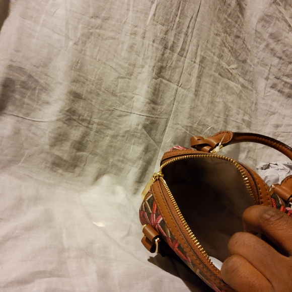 Brand new Michael Kors mini purse - Picture 5 of 6